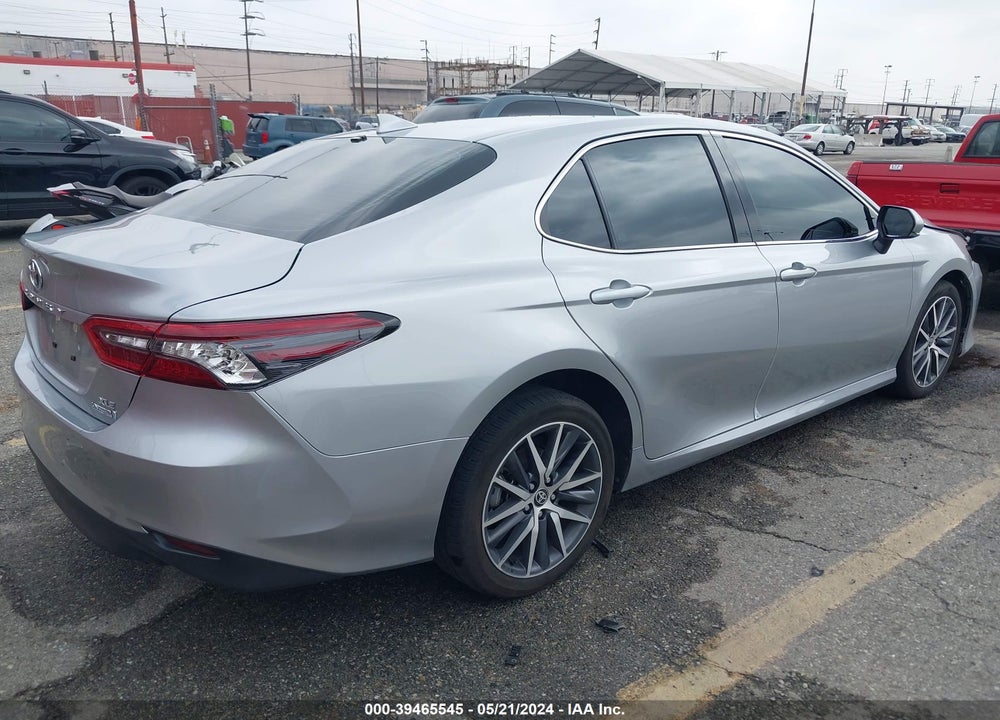 2024 TOYOTA CAMRY HYBRID XLE VIN: 4T1F31AK6RU073494