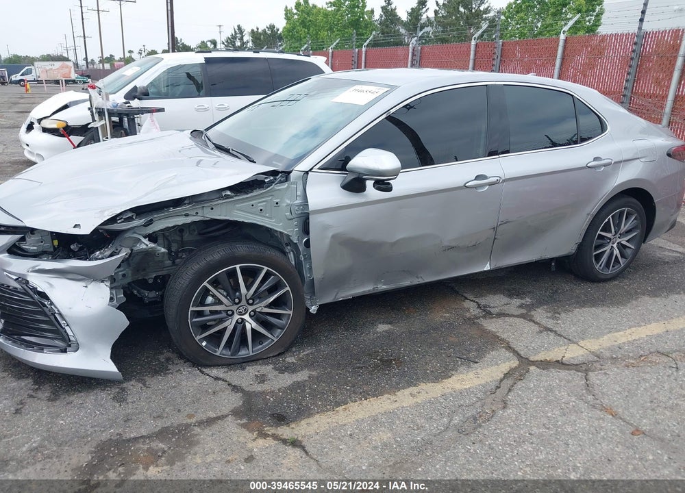 2024 TOYOTA CAMRY HYBRID XLE VIN: 4T1F31AK6RU073494