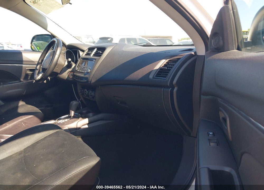 2015 MITSUBISHI OUTLANDER SPORT ES VIN: 4A4AP3AU9FE055411