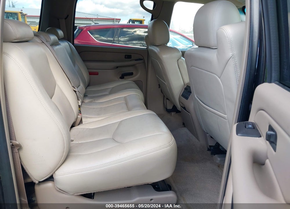 2004 CHEVROLET SUBURBAN 1500 LT VIN: 1GNFK16Z54J262829