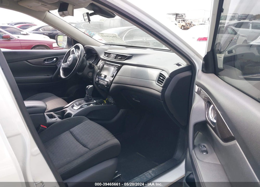 2019 NISSAN ROGUE SV VIN: JN8AT2MT8KW265376