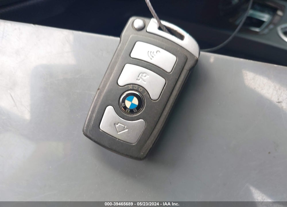 2008 BMW 750LI VIN: WBAHN83508DT86611