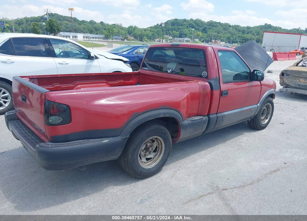 1999 CHEVROLET S-10 LS VIN: 1GCCS1443X8125676