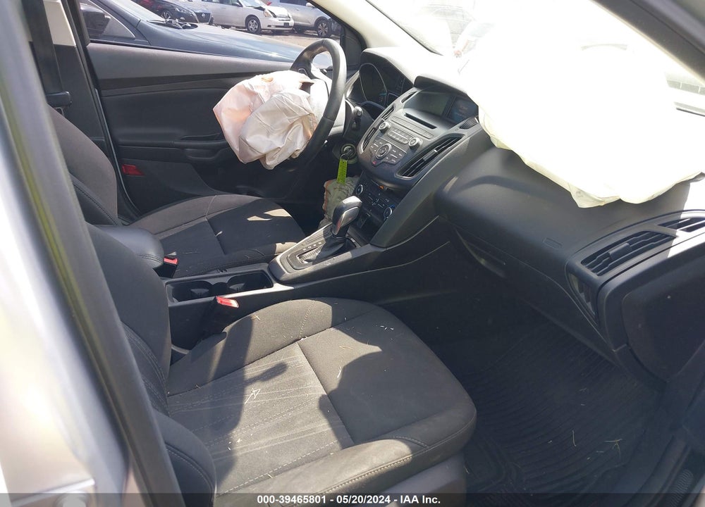 2015 FORD FOCUS SE VIN: 1FADP3K26FL382951