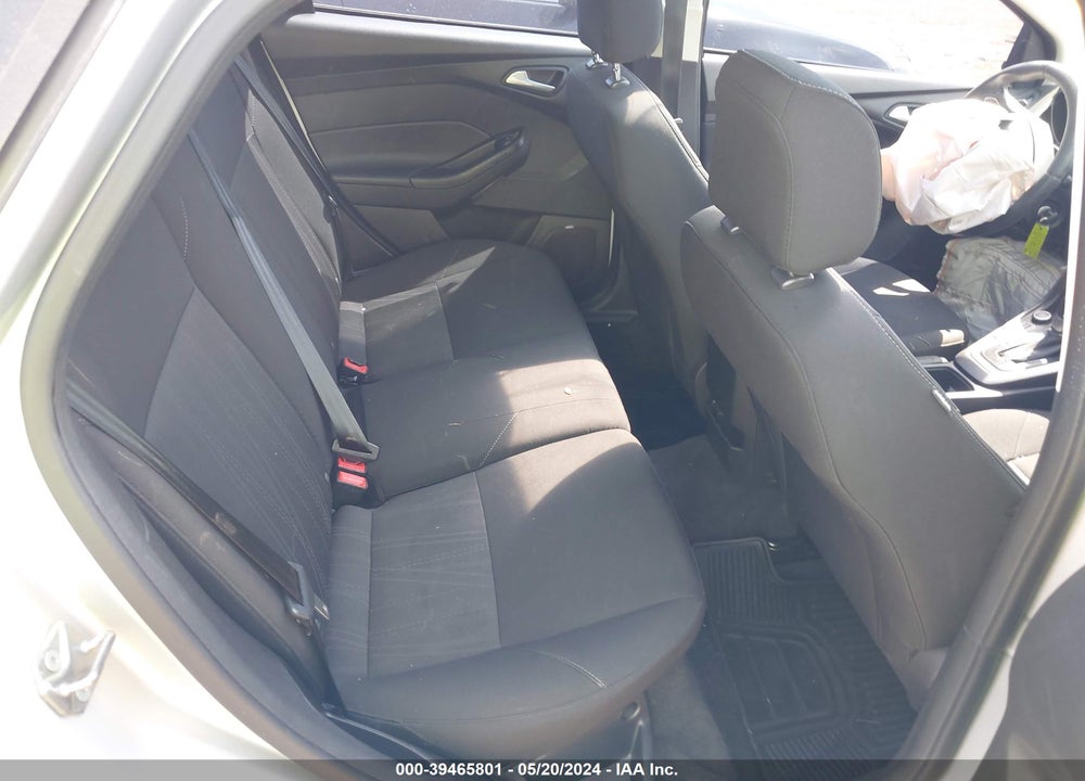 2015 FORD FOCUS SE VIN: 1FADP3K26FL382951