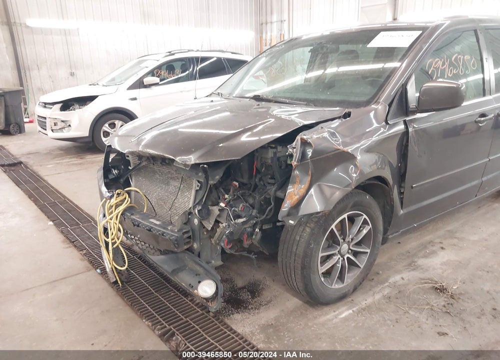 2017 DODGE GRAND CARAVAN SXT VIN: 2C4RDGCG7HR617023