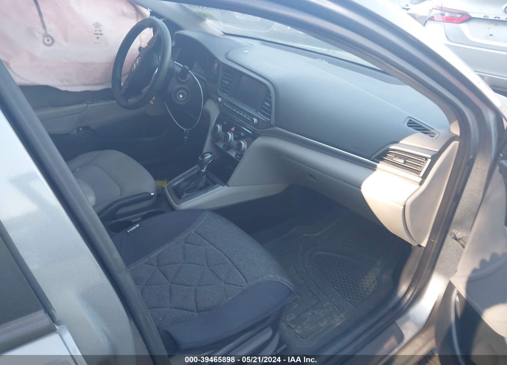 2019 HYUNDAI ELANTRA SEL VIN: KMHD84LF1KU745347
