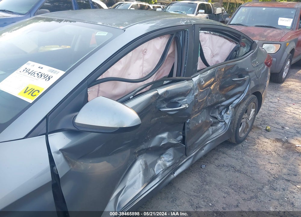 2019 HYUNDAI ELANTRA SEL VIN: KMHD84LF1KU745347