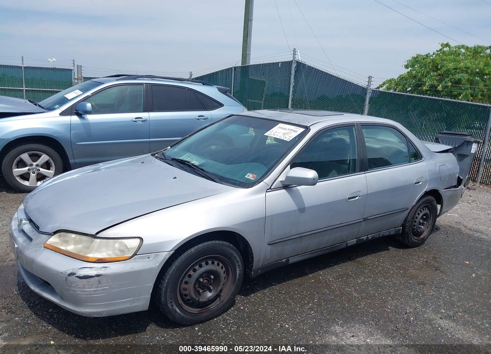 1998 HONDA ACCORD LX VIN: 1HGCG5640WA022276