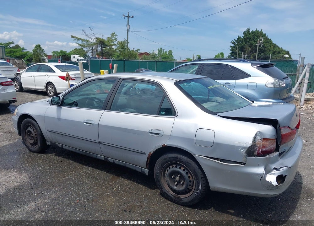 1998 HONDA ACCORD LX VIN: 1HGCG5640WA022276