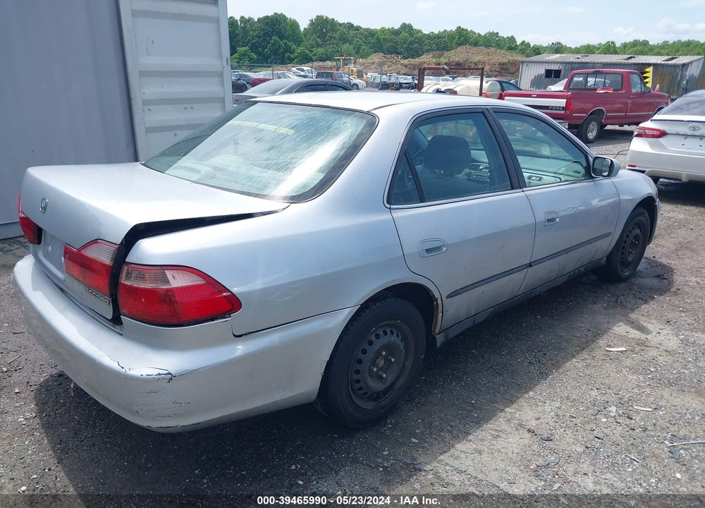 1998 HONDA ACCORD LX VIN: 1HGCG5640WA022276