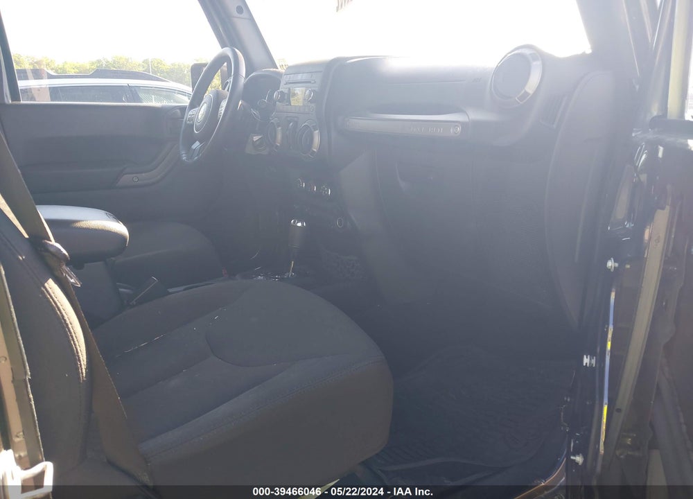 2017 JEEP WRANGLER UNLIMITED SPORT 4X4 VIN: 1C4BJWDG4HL754478