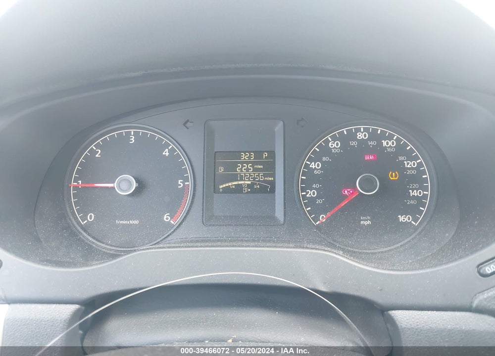 2011 VOLKSWAGEN JETTA 2.0L TDI VIN: 3VWLL7AJ9BM053183