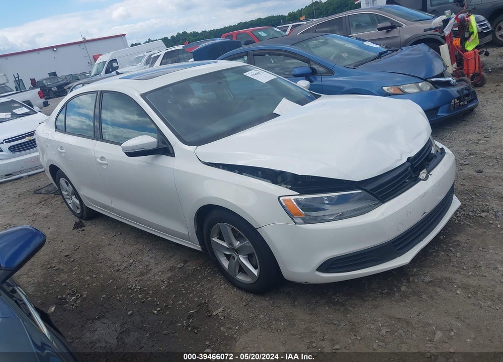 2011 VOLKSWAGEN JETTA 2.0L TDI VIN: 3VWLL7AJ9BM053183