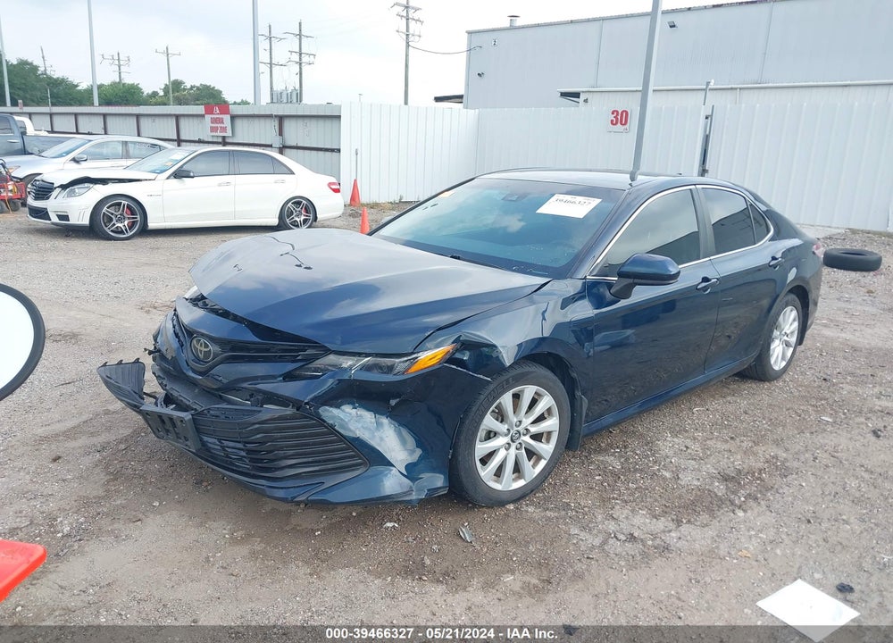 2019 TOYOTA CAMRY LE VIN: 4T1B11HK8KU247338