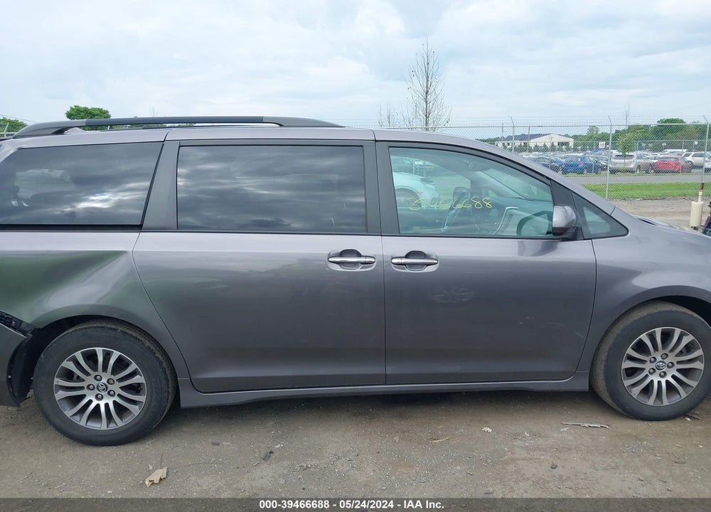2020 TOYOTA SIENNA XLE VIN: 5TDYZ3DC3LS042629