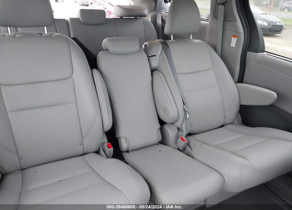 2020 TOYOTA SIENNA XLE VIN: 5TDYZ3DC3LS042629