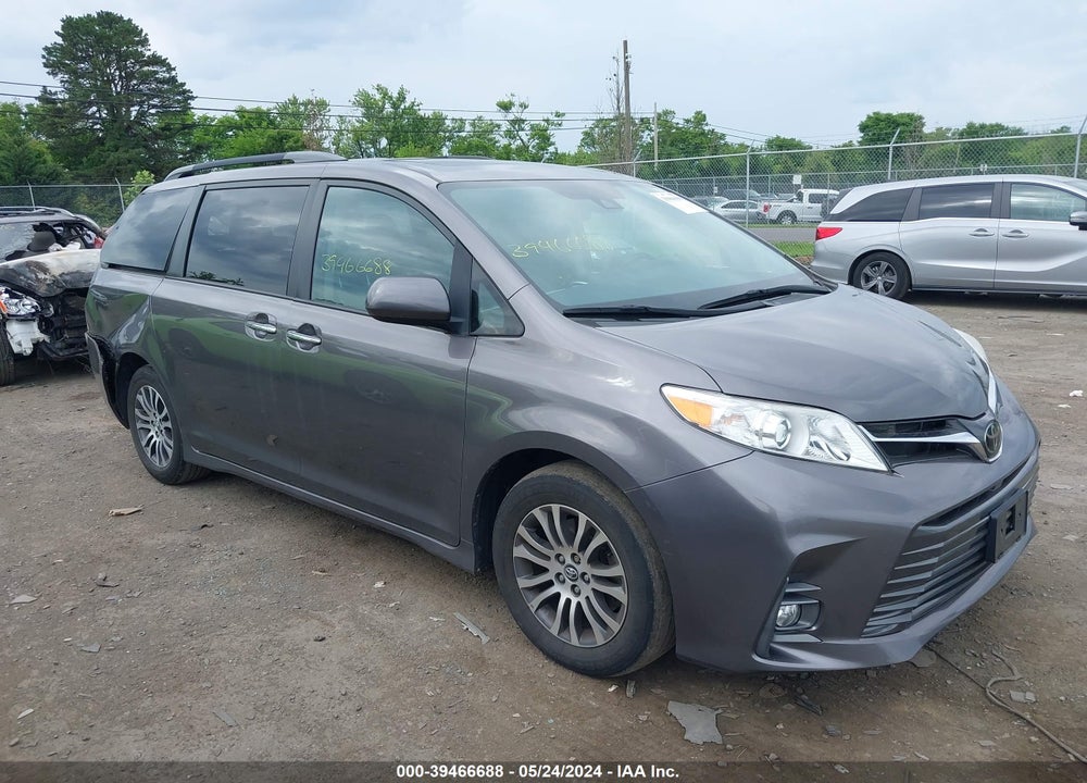 2020 TOYOTA SIENNA XLE VIN: 5TDYZ3DC3LS042629