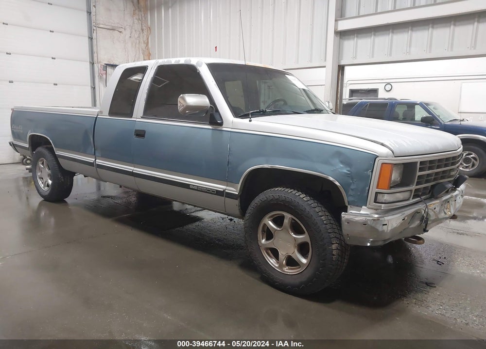 1988 GMC GMT-400 K2500 VIN: 2GTFK29K1J1579297