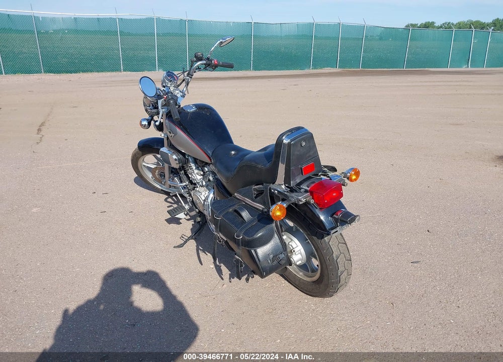 2004 KAWASAKI VN750 VIN: JKAVNDA1X4B551384