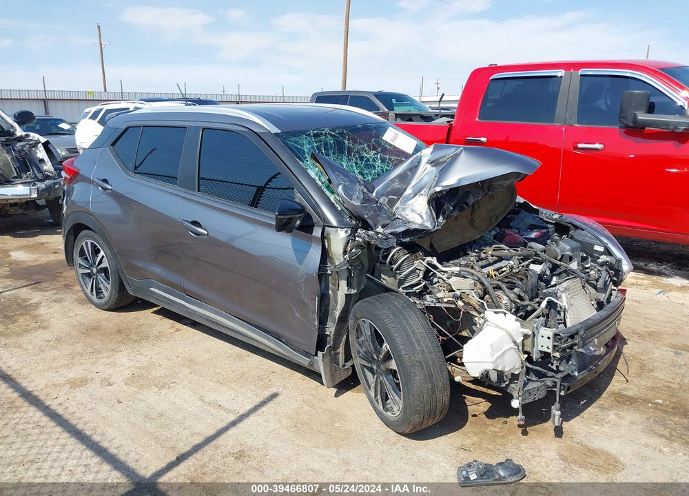 2019 NISSAN KICKS SR VIN: 3N1CP5CU8KL522758