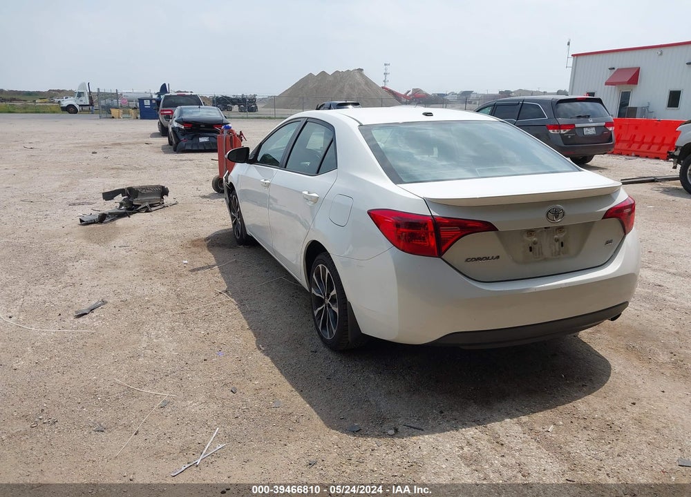 2017 TOYOTA COROLLA SE VIN: 5YFBURHE5HP596418
