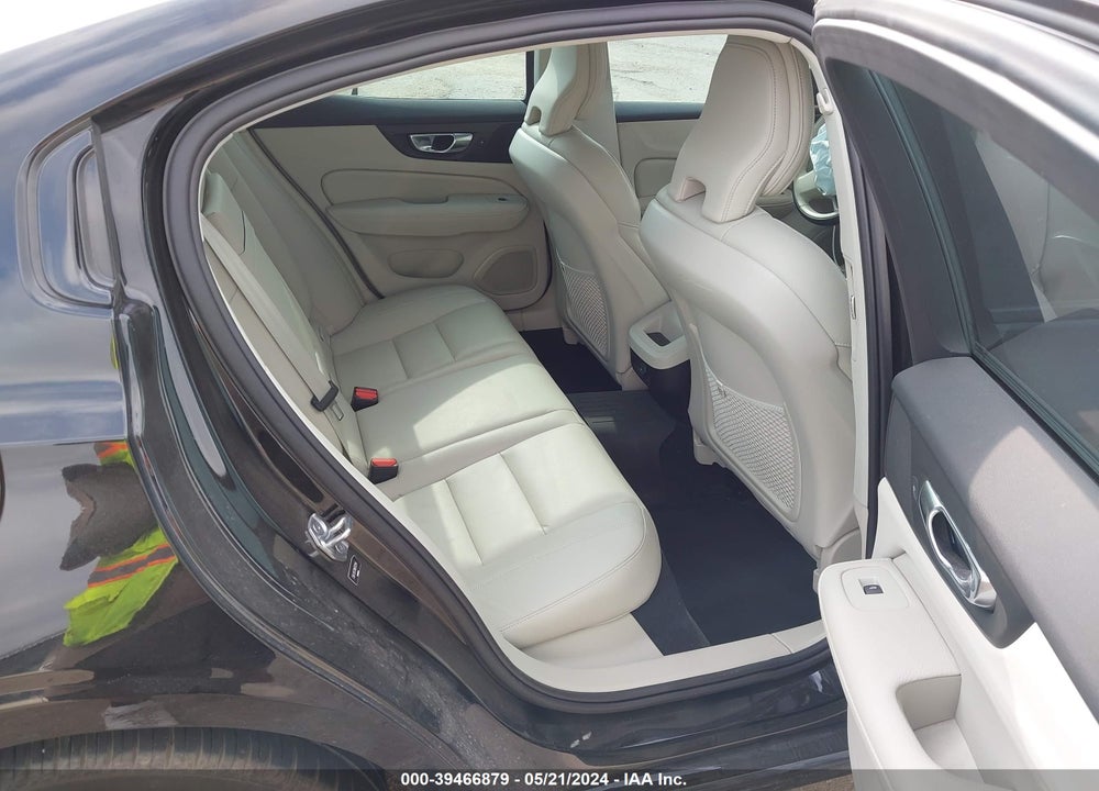 2022 VOLVO S60 B5 MOMENTUM VIN: 7JRL12FZ3NG172244