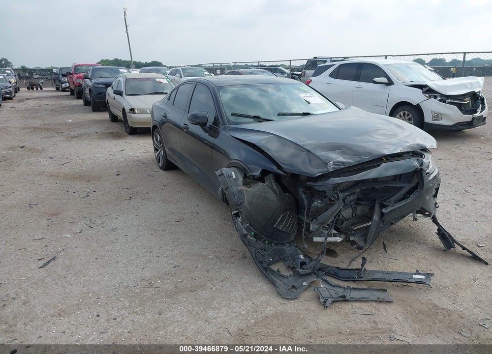 2022 VOLVO S60 B5 MOMENTUM VIN: 7JRL12FZ3NG172244
