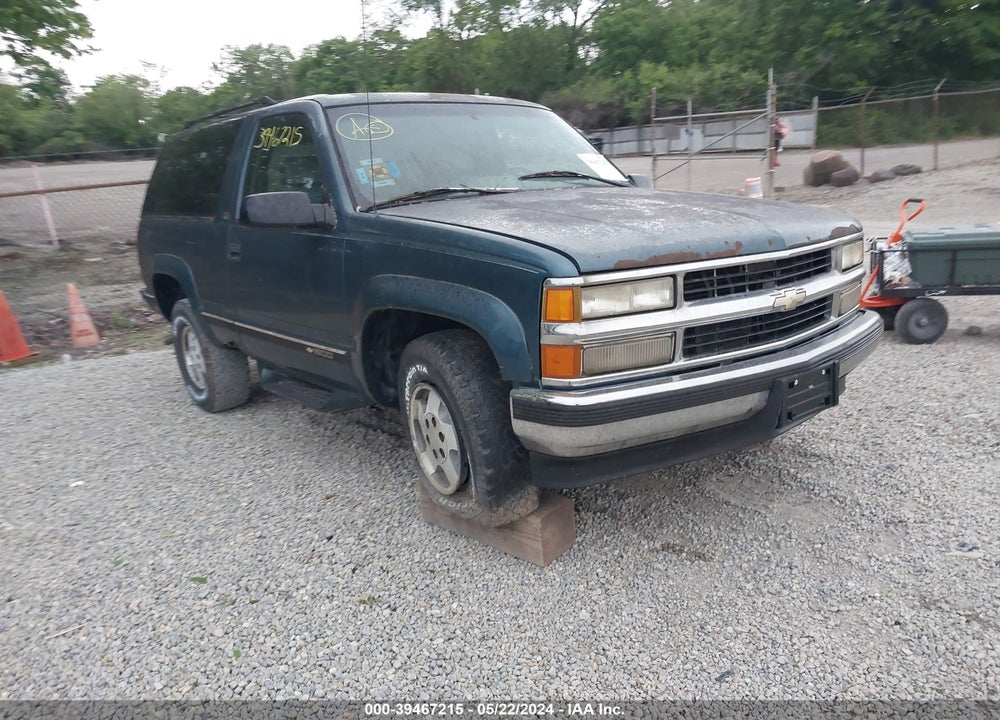 1995 CHEVROLET TAHOE K1500 VIN: 1GNEK18K4SJ411689