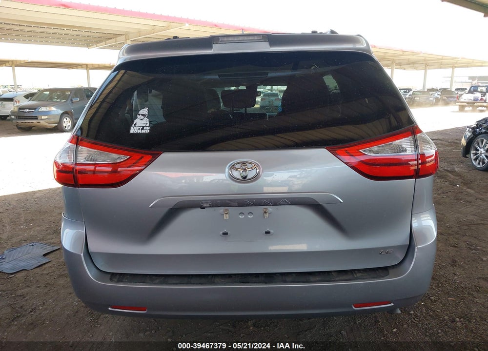 2018 TOYOTA SIENNA LE 8 PASSENGER VIN: 5TDKZ3DC7JS902065