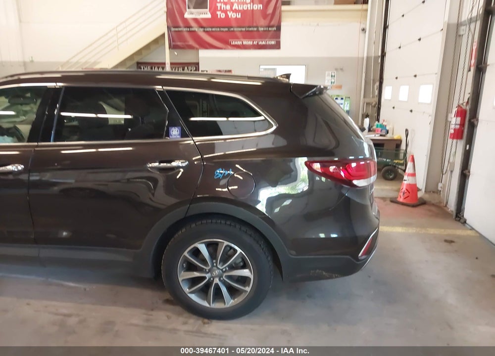 2017 HYUNDAI SANTA FE SE VIN: KM8SMDHF5HU173977