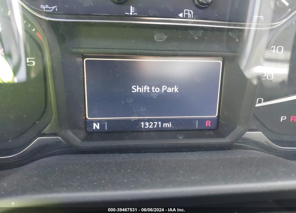 2022 GMC SIERRA 2500HD 4WD STANDARD BED AT4 VIN: 1GT49PEYXNF318517