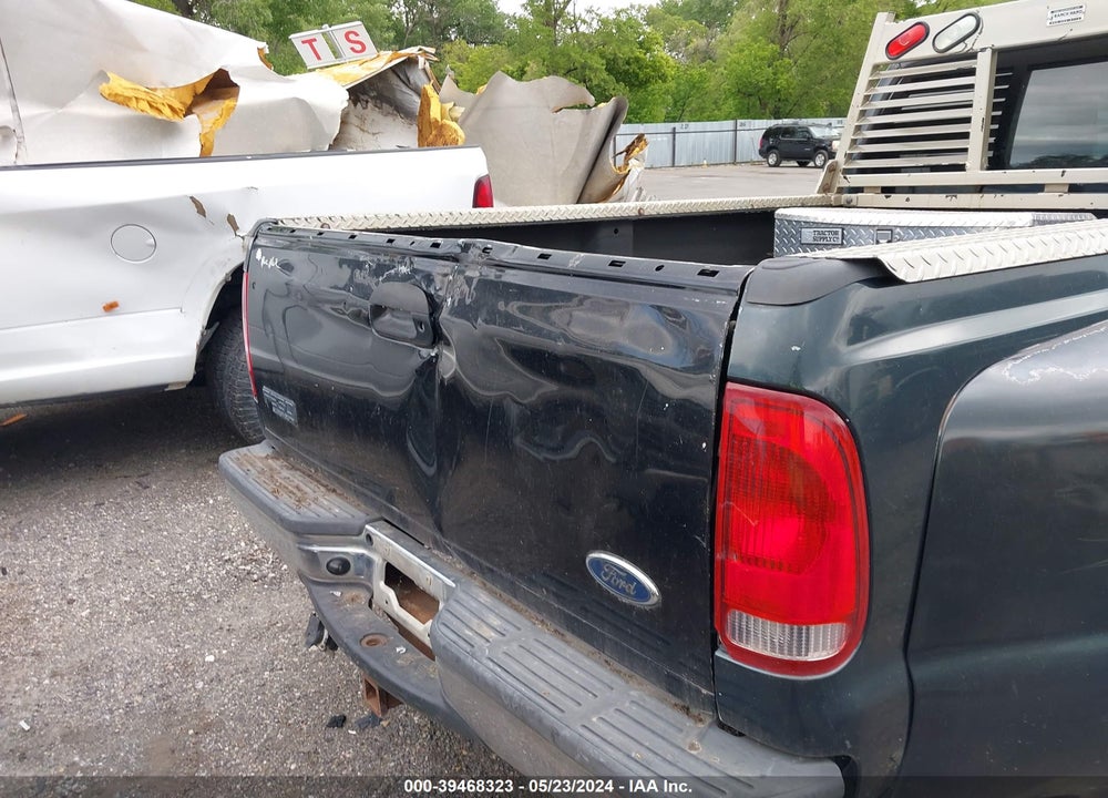 2004 FORD F-350 LARIAT/XL/XLT VIN: 1FTWW32P54EB93534