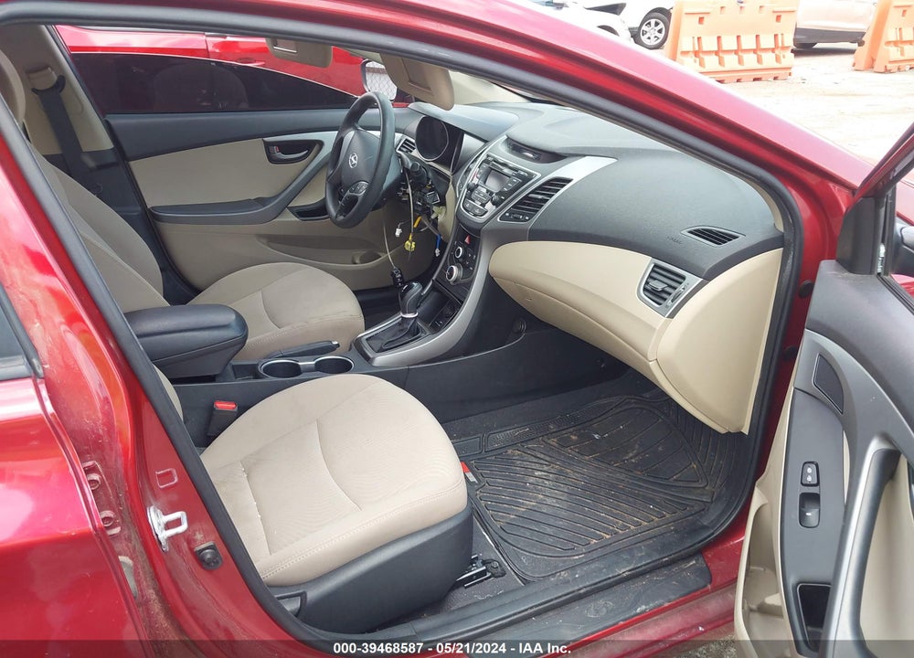 2016 HYUNDAI ELANTRA SE VIN: 5NPDH4AE8GH792732