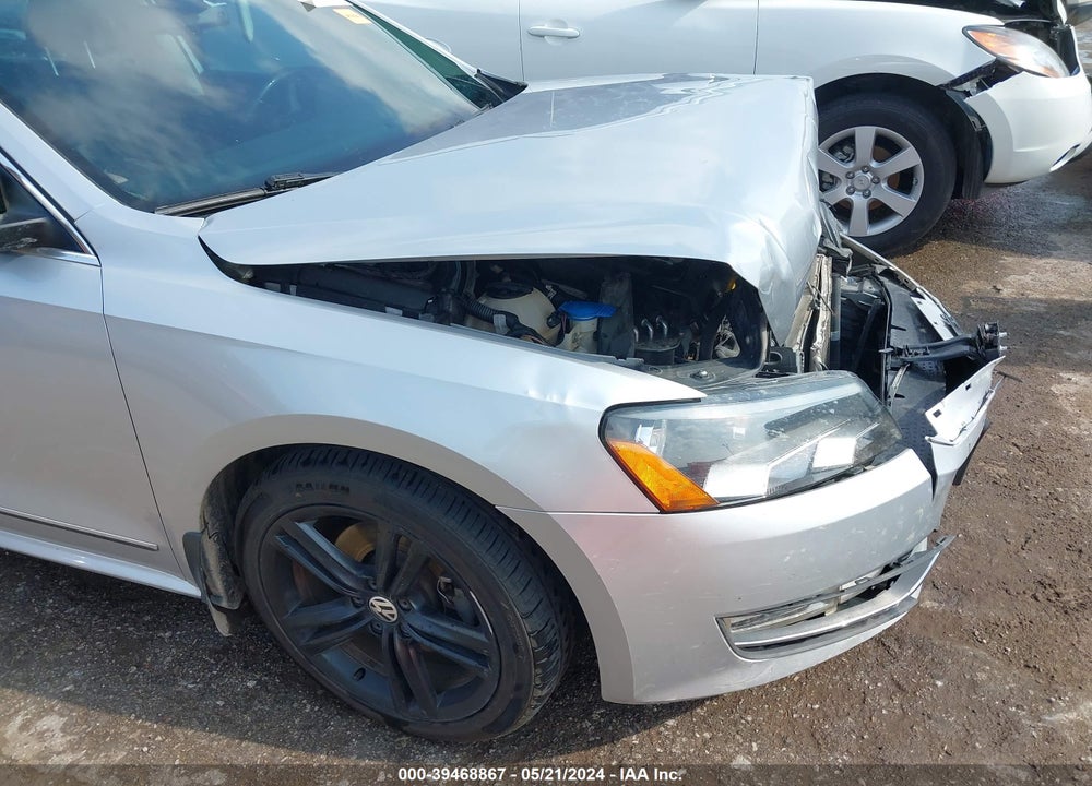 2015 VOLKSWAGEN PASSAT 2.0L TDI SEL PREMIUM VIN: 1VWCV7A34FC074204