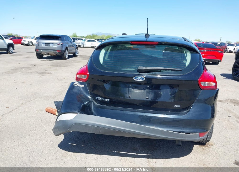 2018 FORD FOCUS SE VIN: 1FADP3K25JL242074