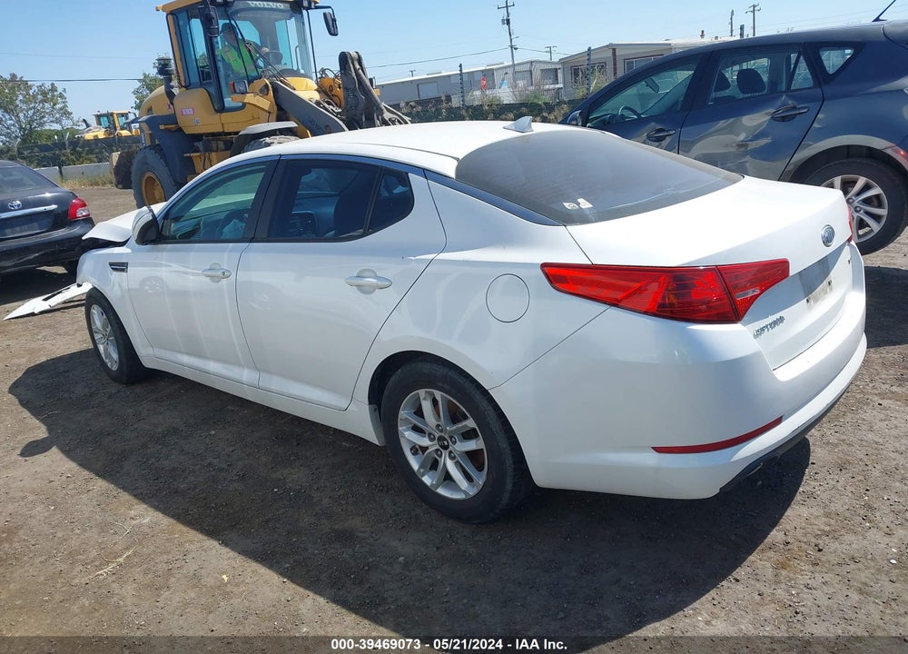 2011 KIA OPTIMA LX VIN: KNAGM4A75B5154700
