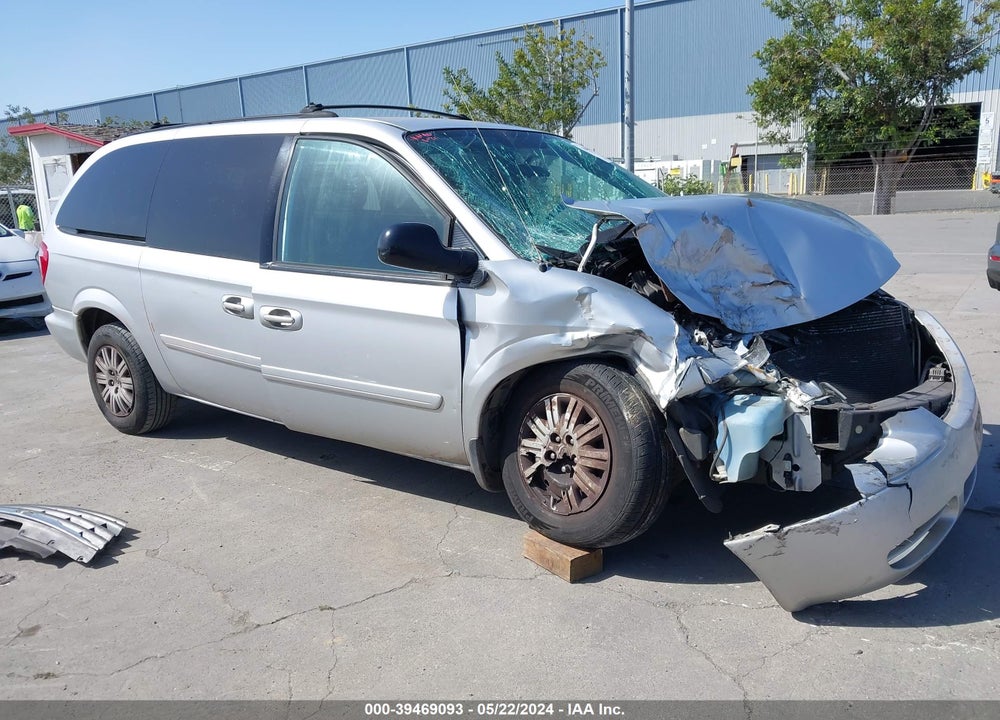 2005 CHRYSLER TOWN & COUNTRY VIN: 2C4GP44R85R344246