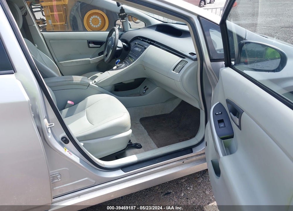 2011 TOYOTA PRIUS THREE VIN: JTDKN3DU9B0248565