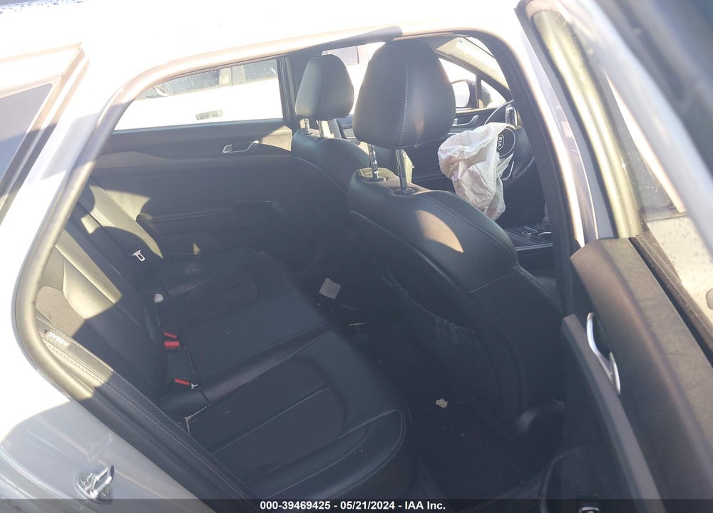 2021 KIA K5 GT LINE VIN: 5XXG64J26MG022528