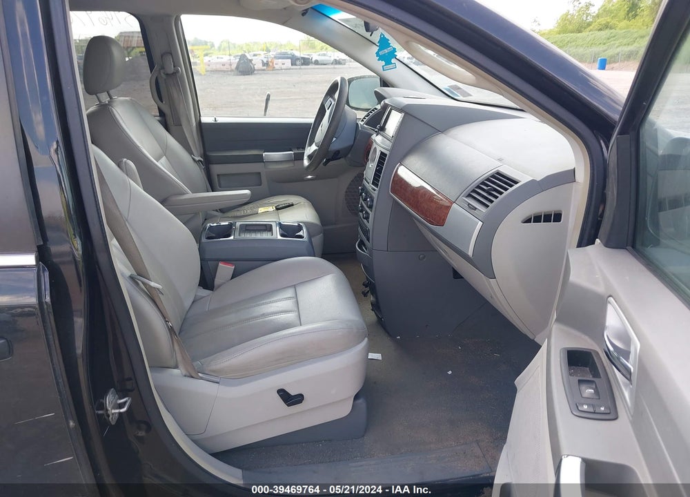 2008 CHRYSLER TOWN & COUNTRY TOURING VIN: 2A8HR54P08R823843