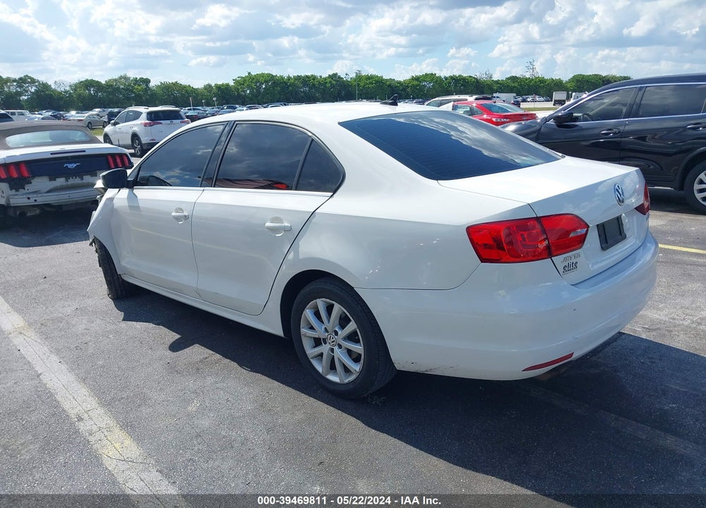 2013 VOLKSWAGEN JETTA 2.5L SE VIN: 3VWDP7AJ3DM397149