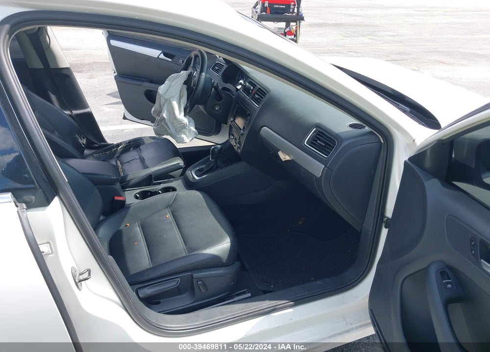 2013 VOLKSWAGEN JETTA 2.5L SE VIN: 3VWDP7AJ3DM397149