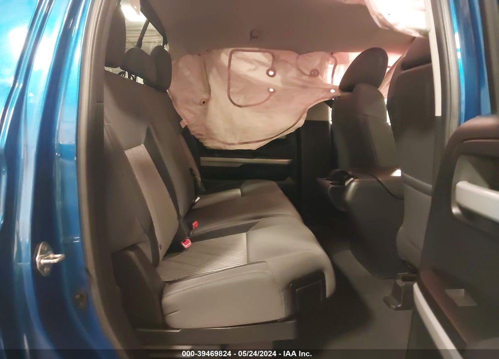 2017 TOYOTA TUNDRA SR5 5.7L V8 VIN: 5TFUW5F10HX595674