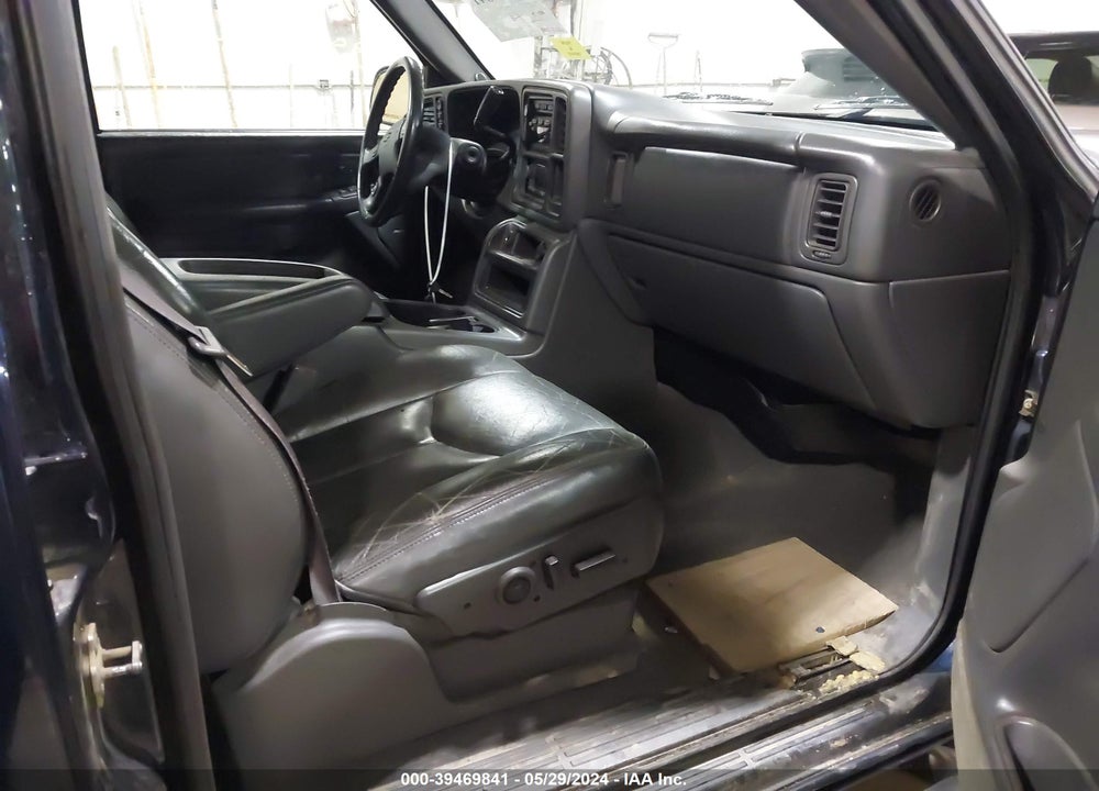2004 CHEVROLET AVALANCHE 1500 VIN: 3GNEK12T84G305252
