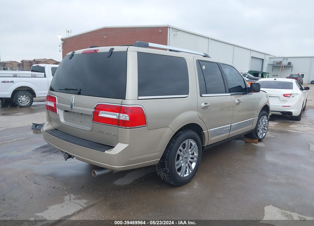 2007 LINCOLN NAVIGATOR ULTIMATE VIN: 5LMFU275X7LJ19915