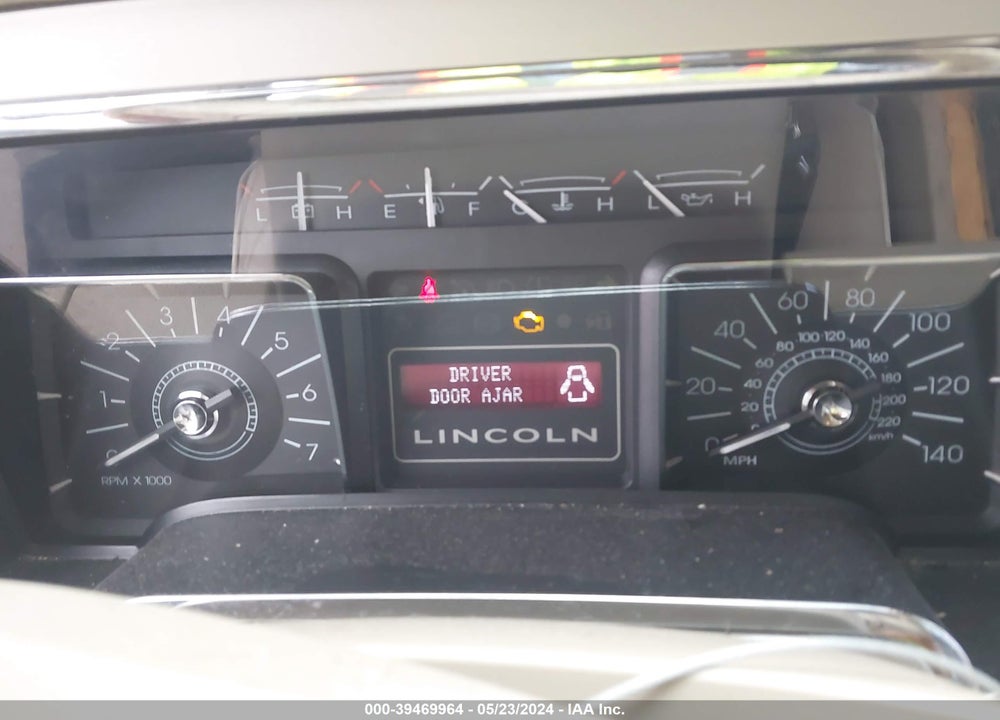 2007 LINCOLN NAVIGATOR ULTIMATE VIN: 5LMFU275X7LJ19915