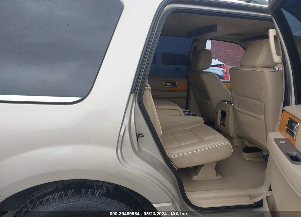 2007 LINCOLN NAVIGATOR ULTIMATE VIN: 5LMFU275X7LJ19915
