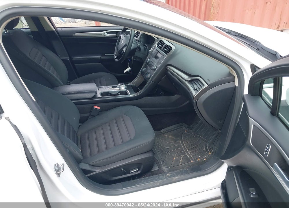 2017 FORD FUSION SE VIN: 3FA6P0H75HR179113
