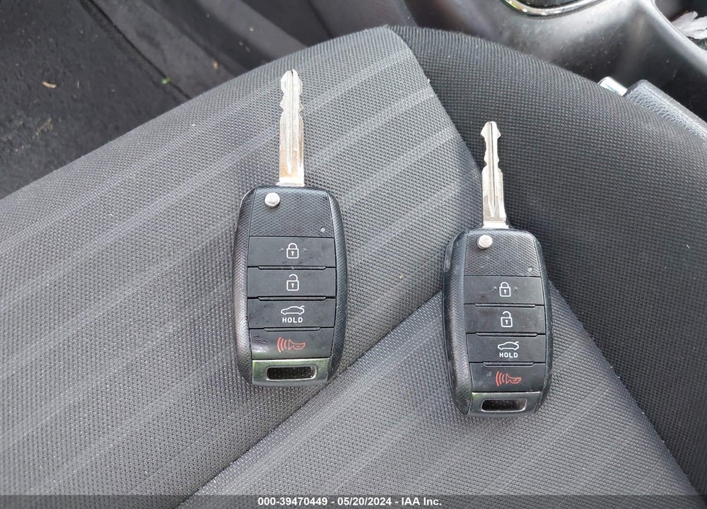 2018 KIA FORTE S VIN: 3KPFL4A76JE192232